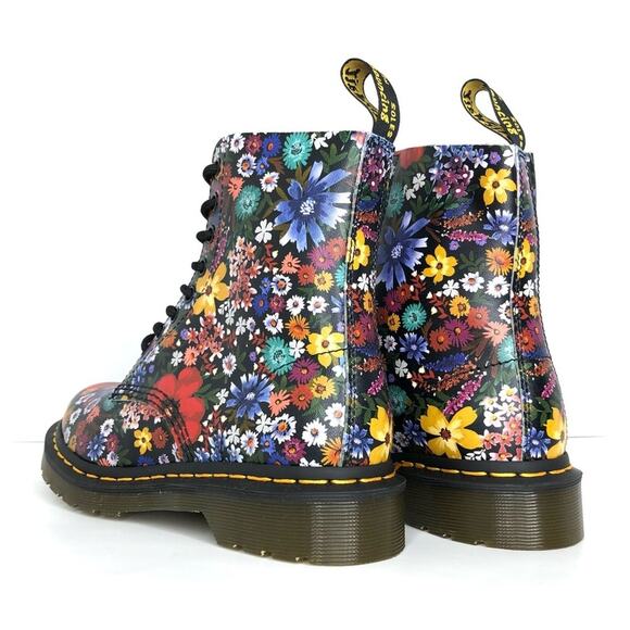 NIB Dr Martens Wanderlust Multi Colored Graphic Floral Lace Up Boots Women’s 6 - Picture 5 of 9